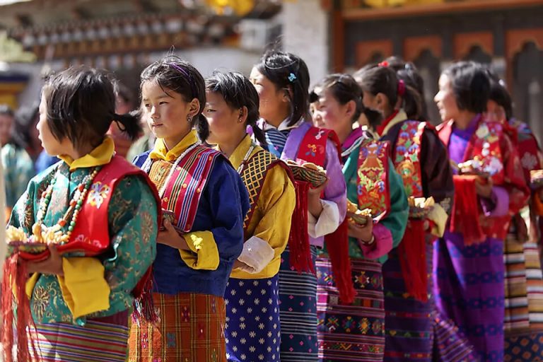 Bhutan Costume - Traditional Dress in Bhutan