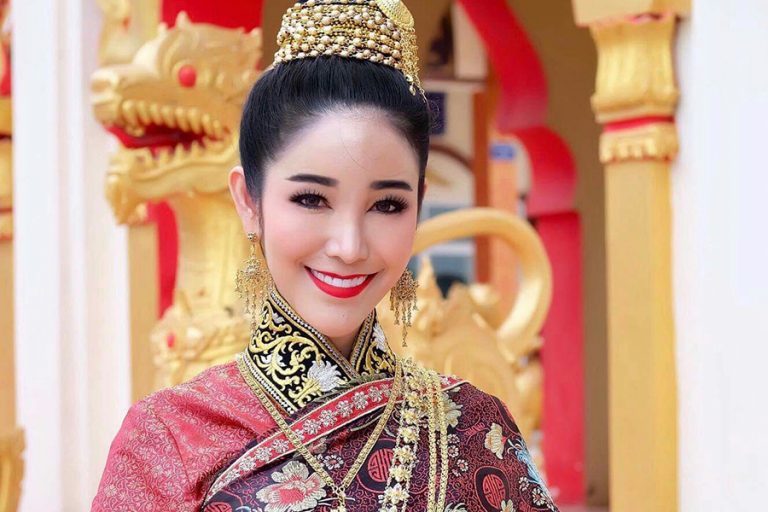 Laos Costume - Top Traditional Dress in Laos