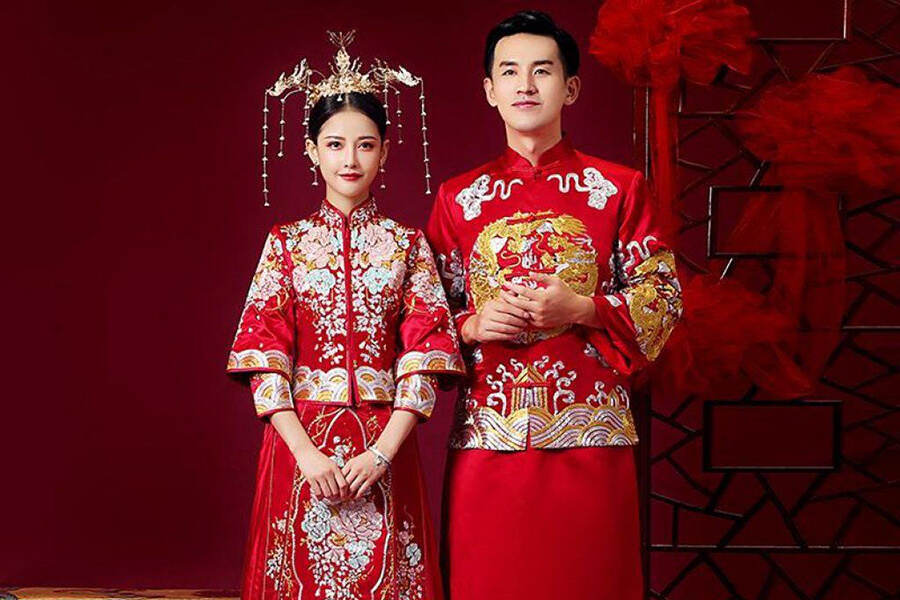 Traditional Chinese costumes